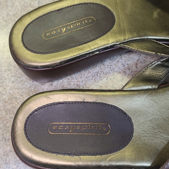 EASYSPIRIT SIZE 7 1/2 M BROWN/ GOLD - Picture 3 of 11